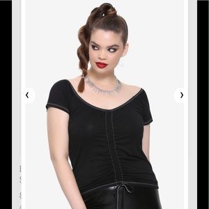 HOT TOPIC Black Ruched Center Plus Size TOP / TEE!
